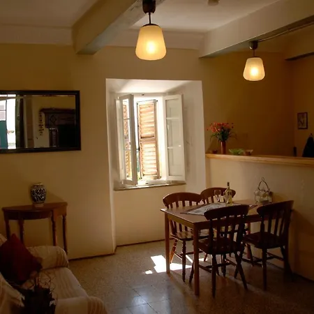 Casa Tartufo Lägenhet *